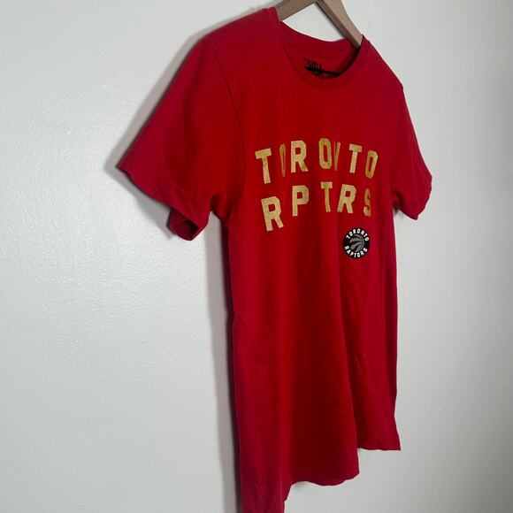 NBA Mens Toronto Raptors Basketball Sports Logo Print Red Crewneck T-Shirt Small - Picture 3 of 7